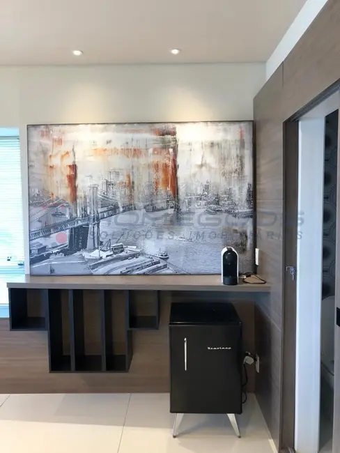 Sala Comercial à venda e para alugar, 176m2 em Cambuí, Campinas - SP - imagem 6 Foto 6 de Sala Comercial à venda e para alugar, 176m2 em Cambuí, Campinas - SP
