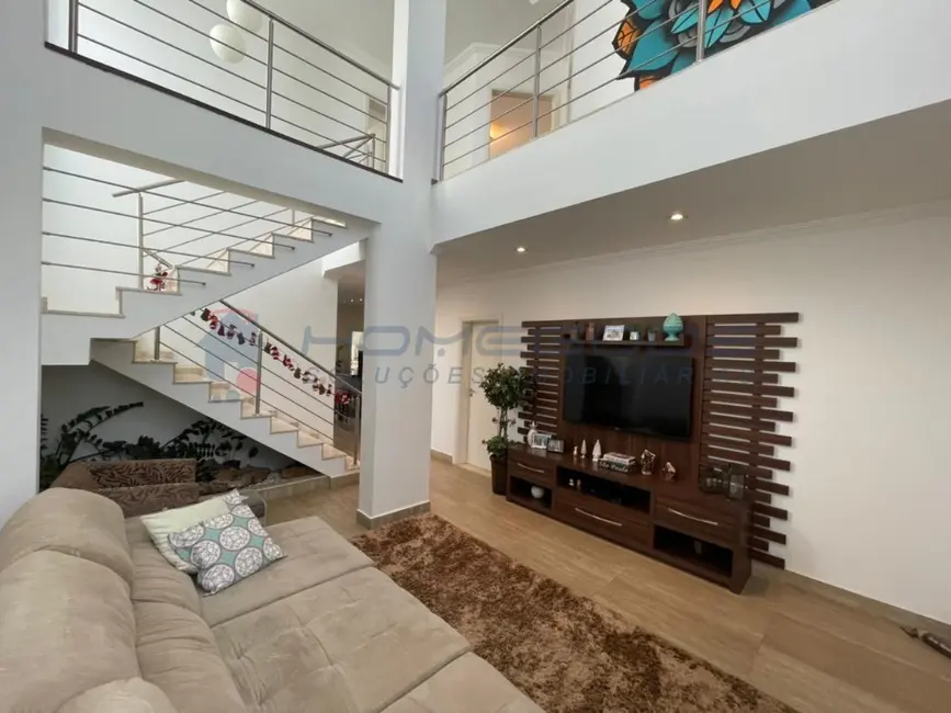 Casa de Condomínio com 4 quartos à venda e para alugar, 268m2 em Swiss Park, Campinas - SP - imagem 4 Foto 4 de Casa de Condomínio com 4 quartos à venda e para alugar, 268m2 em Swiss Park, Campinas - SP