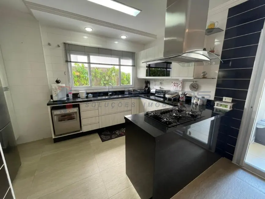 Casa de Condomínio com 4 quartos à venda e para alugar, 268m2 em Swiss Park, Campinas - SP - imagem 7 Foto 7 de Casa de Condomínio com 4 quartos à venda e para alugar, 268m2 em Swiss Park, Campinas - SP