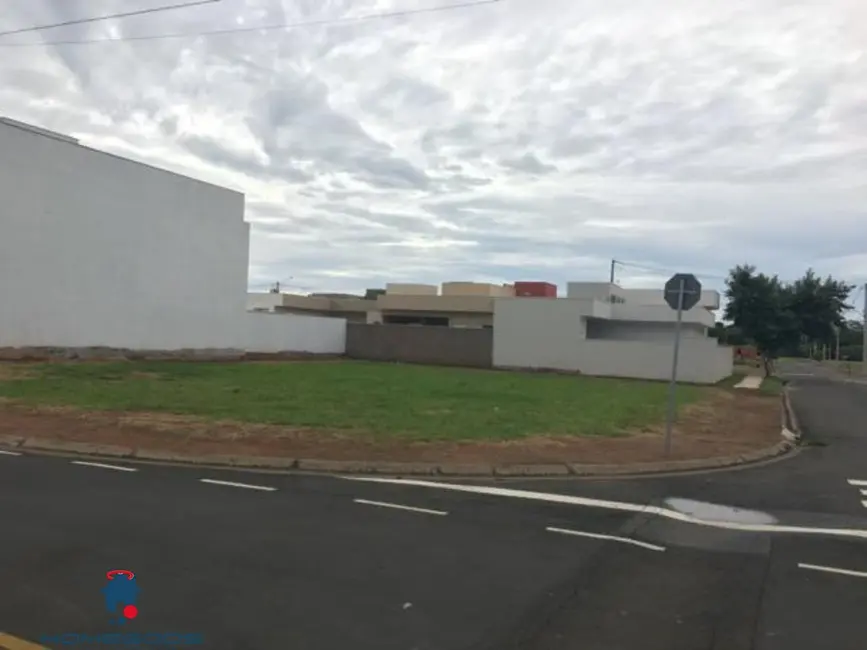 Foto 3 de Terreno / Lote à venda, 342m2 em Cascata, Paulinia - SP