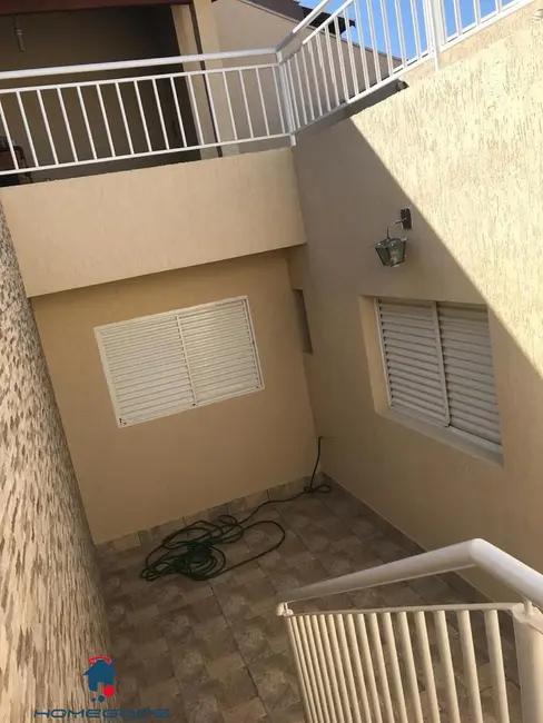 Casa com 3 quartos à venda, 230m2 em Jardim Carlos Lourenço, Campinas - SP - imagem 3 Foto 3 de Casa com 3 quartos à venda, 230m2 em Jardim Carlos Lourenço, Campinas - SP