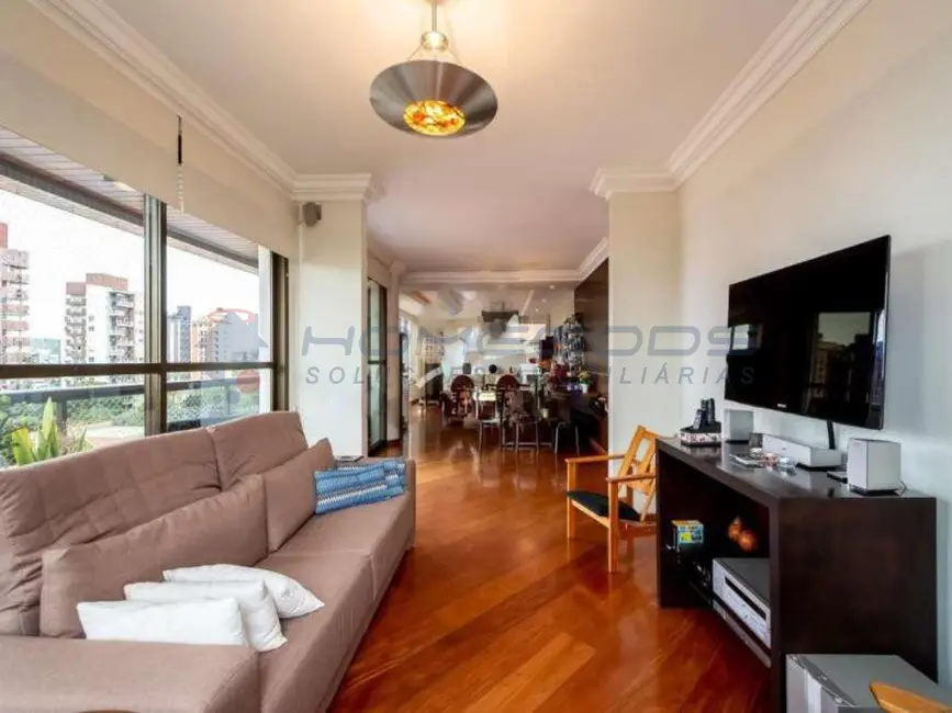Apartamento com 5 quartos à venda, 251m2 em Cambuí, Campinas - SP - imagem 8 Foto 8 de Apartamento com 5 quartos à venda, 251m2 em Cambuí, Campinas - SP