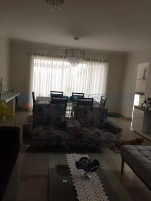 Casa de Condomínio com 3 quartos à venda, 222m2 em Chácaras Alpina, Valinhos - SP - imagem 6 Foto 6 de Casa de Condomínio com 3 quartos à venda, 222m2 em Chácaras Alpina, Valinhos - SP