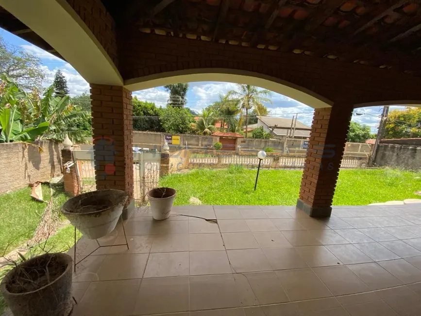 Foto 4 de Casa com 4 quartos à venda e para alugar, 1000m2 em Campinas - SP