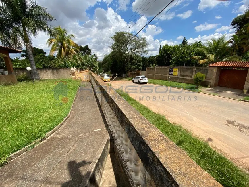 Foto 3 de Casa com 4 quartos à venda e para alugar, 1000m2 em Campinas - SP