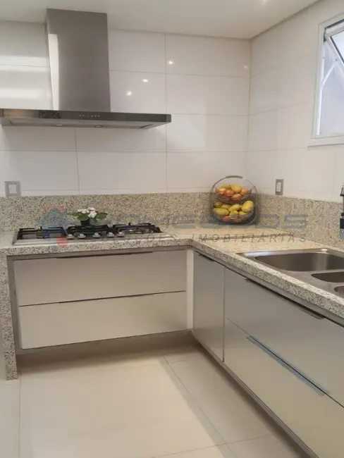 Apartamento com 3 quartos à venda, 150m2 em Vila Itapura, Campinas - SP - imagem 6 Foto 6 de Apartamento com 3 quartos à venda, 150m2 em Vila Itapura, Campinas - SP
