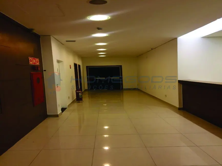 Sala Comercial para alugar, 2500m2 em Centro, Campinas - SP - imagem 2 Foto 2 de Sala Comercial para alugar, 2500m2 em Centro, Campinas - SP