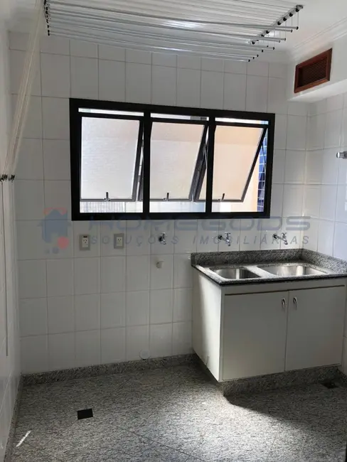 Foto 3 de Apartamento com 4 quartos à venda, 238m2 em Jardim Proença, Campinas - SP