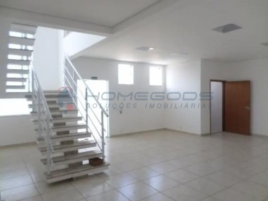 Armazém / Galpão à venda, 1500m2 em Recreio Campestre Jóia, Indaiatuba - SP - imagem 4 Foto 4 de Armazém / Galpão à venda, 1500m2 em Recreio Campestre Jóia, Indaiatuba - SP