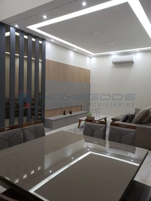 Foto 4 de Casa de Condomínio com 3 quartos à venda, 300m2 em Jardim Amanda I, Hortolandia - SP