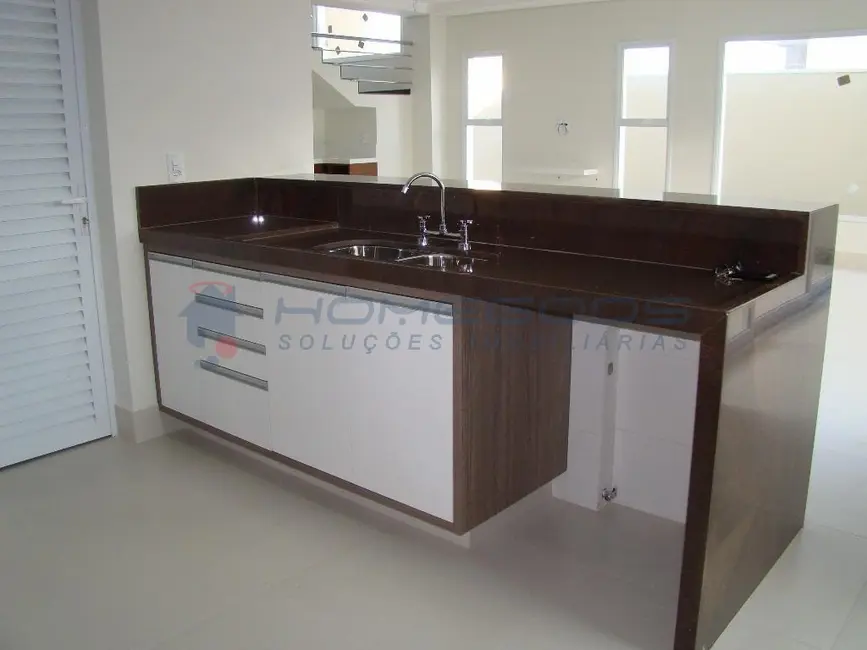 Casa com 3 quartos à venda, 332m2 em Loteamento Parque dos Alecrins, Campinas - SP - imagem 8 Foto 8 de Casa com 3 quartos à venda, 332m2 em Loteamento Parque dos Alecrins, Campinas - SP