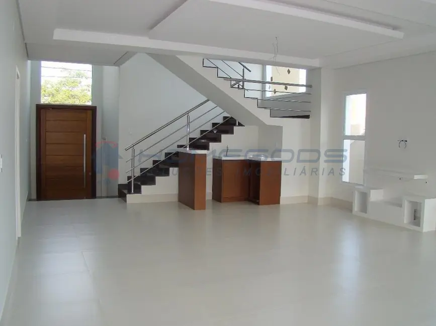 Casa com 3 quartos à venda, 332m2 em Loteamento Parque dos Alecrins, Campinas - SP - imagem 3 Foto 3 de Casa com 3 quartos à venda, 332m2 em Loteamento Parque dos Alecrins, Campinas - SP
