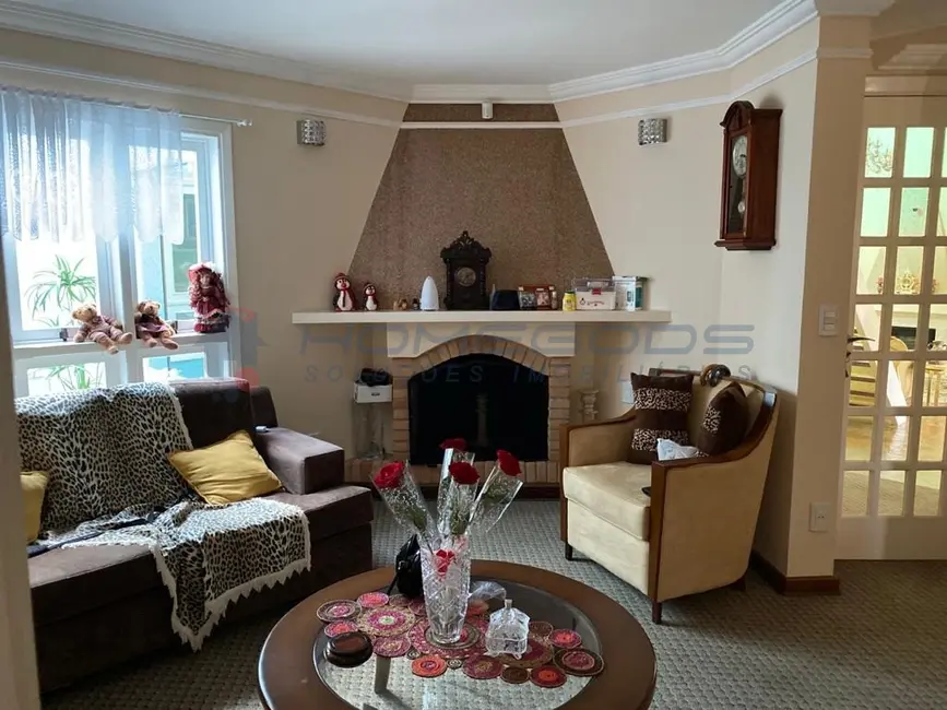 Casa com 4 quartos à venda, 6000m2 em Village Sans Souci, Valinhos - SP - imagem 5 Foto 5 de Casa com 4 quartos à venda, 6000m2 em Village Sans Souci, Valinhos - SP