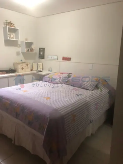 Apartamento com 3 quartos à venda, 84m2 em Centro, Campinas - SP - imagem 4 Foto 4 de Apartamento com 3 quartos à venda, 84m2 em Centro, Campinas - SP