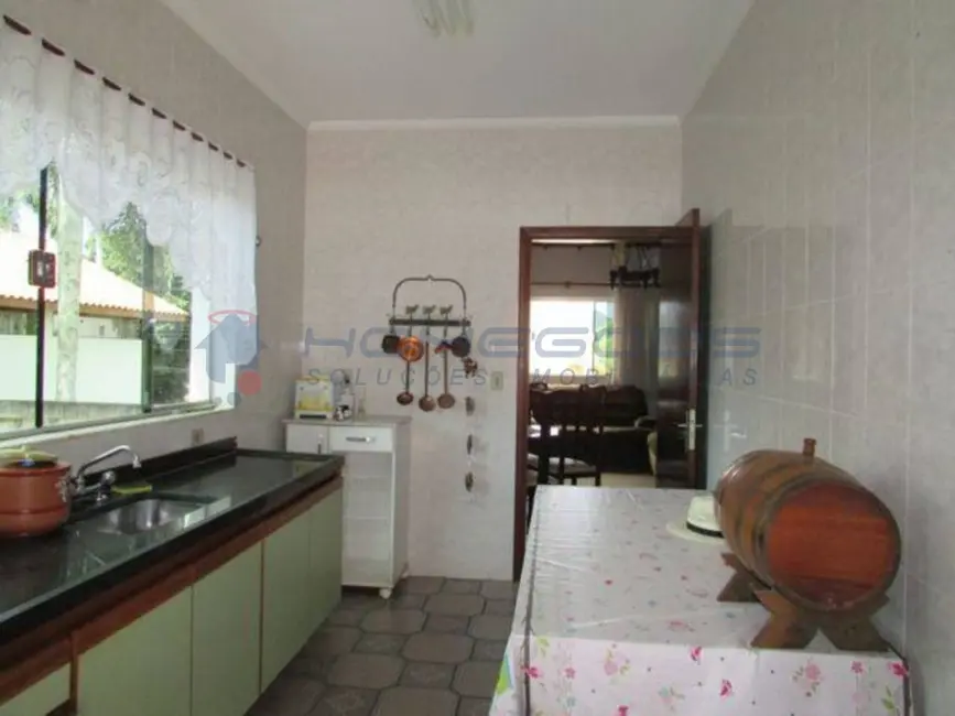 Foto 4 de Chácara com 6 quartos à venda, 370m2 em Nazare Paulista - SP