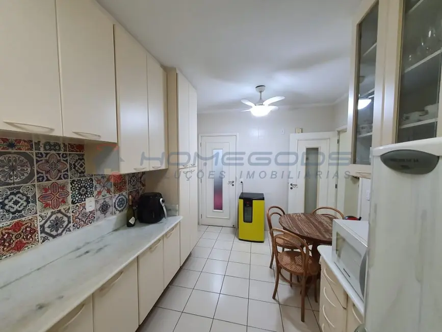 Apartamento com 3 quartos à venda, 150m2 em Cambuí, Campinas - SP - imagem 5 Foto 5 de Apartamento com 3 quartos à venda, 150m2 em Cambuí, Campinas - SP