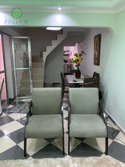 Sobrado com 2 quartos à venda, 200m2 em Vila Yolanda, Osasco - SP - imagem 3 Foto 3 de Sobrado com 2 quartos à venda, 200m2 em Vila Yolanda, Osasco - SP