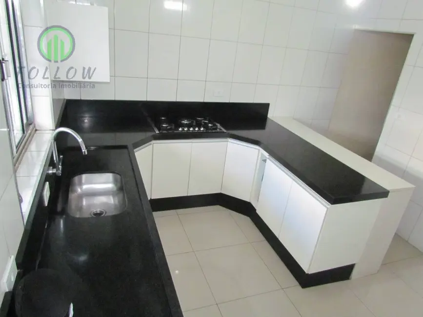 Sobrado com 2 quartos à venda, 200m2 em Vila Yolanda, Osasco - SP - imagem 4 Foto 4 de Sobrado com 2 quartos à venda, 200m2 em Vila Yolanda, Osasco - SP