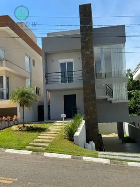 Foto 1 de Casa de Condomínio com 3 quartos à venda e para alugar, 300m2 em Suru, Santana De Parnaiba - SP