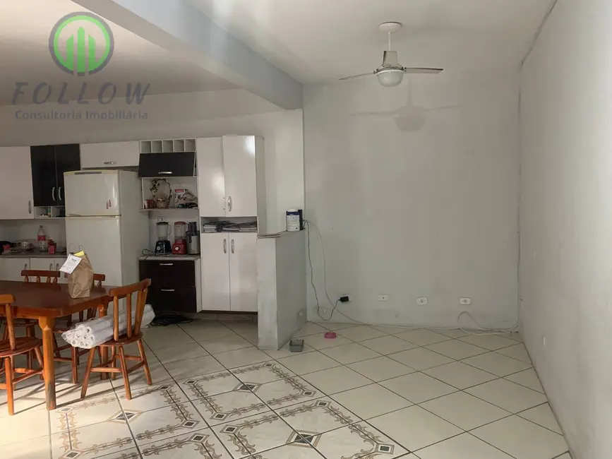 Casa com 2 quartos à venda, 227m2 em Santa Maria, Osasco - SP - imagem 4 Foto 4 de Casa com 2 quartos à venda, 227m2 em Santa Maria, Osasco - SP