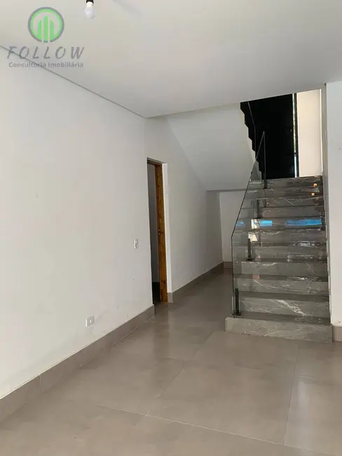 Casa com 4 quartos à venda, 290m2 em São Fernando Residência, Barueri - SP - imagem 5 Foto 5 de Casa com 4 quartos à venda, 290m2 em São Fernando Residência, Barueri - SP