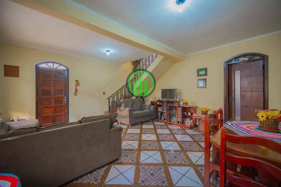 Casa com 5 quartos à venda, 234m2 em km 18, Osasco - SP - imagem 4 Foto 4 de Casa com 5 quartos à venda, 234m2 em km 18, Osasco - SP