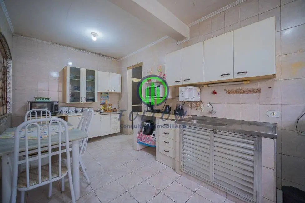 Casa com 5 quartos à venda, 234m2 em km 18, Osasco - SP - imagem 5 Foto 5 de Casa com 5 quartos à venda, 234m2 em km 18, Osasco - SP