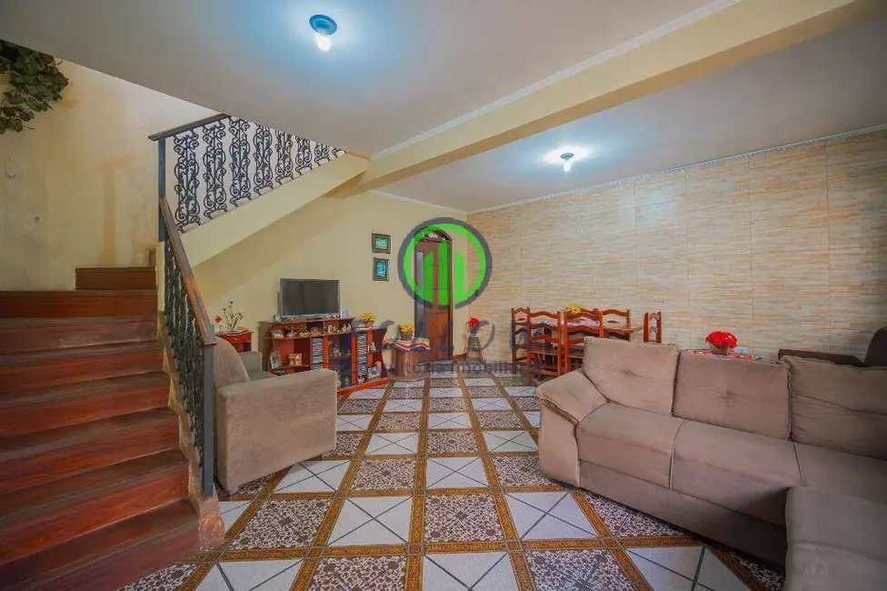 Casa com 5 quartos à venda, 234m2 em km 18, Osasco - SP - imagem 9 Foto 9 de Casa com 5 quartos à venda, 234m2 em km 18, Osasco - SP