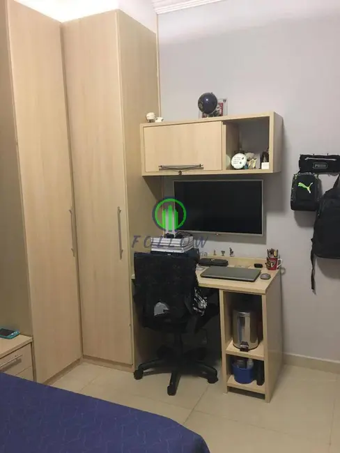 Casa com 3 quartos à venda, 200m2 em City Bussocaba, Osasco - SP - imagem 8 Foto 8 de Casa com 3 quartos à venda, 200m2 em City Bussocaba, Osasco - SP