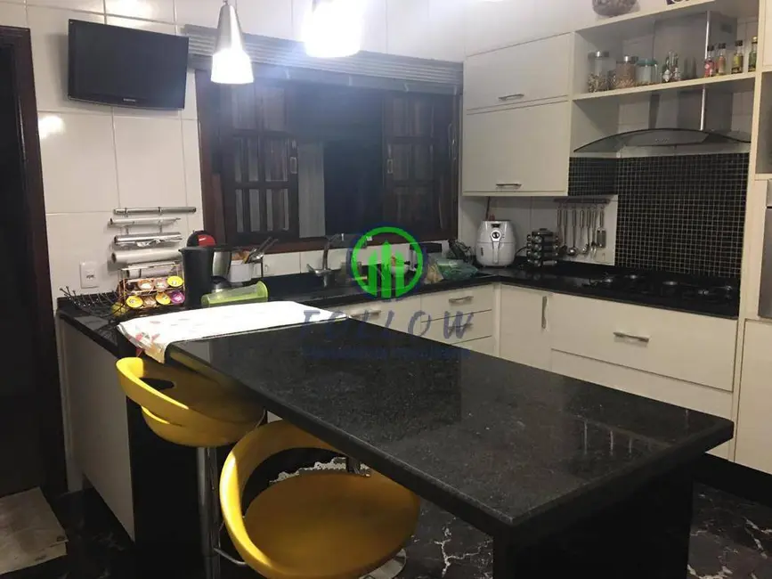 Casa com 3 quartos à venda, 200m2 em City Bussocaba, Osasco - SP - imagem 3 Foto 3 de Casa com 3 quartos à venda, 200m2 em City Bussocaba, Osasco - SP