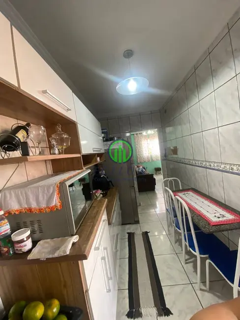 Casa com 2 quartos à venda, 50m2 em Padroeira, Osasco - SP - imagem 6 Foto 6 de Casa com 2 quartos à venda, 50m2 em Padroeira, Osasco - SP