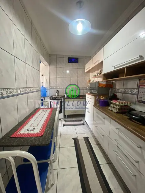 Casa com 2 quartos à venda, 50m2 em Padroeira, Osasco - SP - imagem 3 Foto 3 de Casa com 2 quartos à venda, 50m2 em Padroeira, Osasco - SP