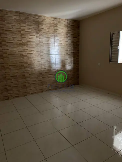 Foto 2 de Casa com 1 quarto para alugar, 40m2 em Jaguaribe, Osasco - SP