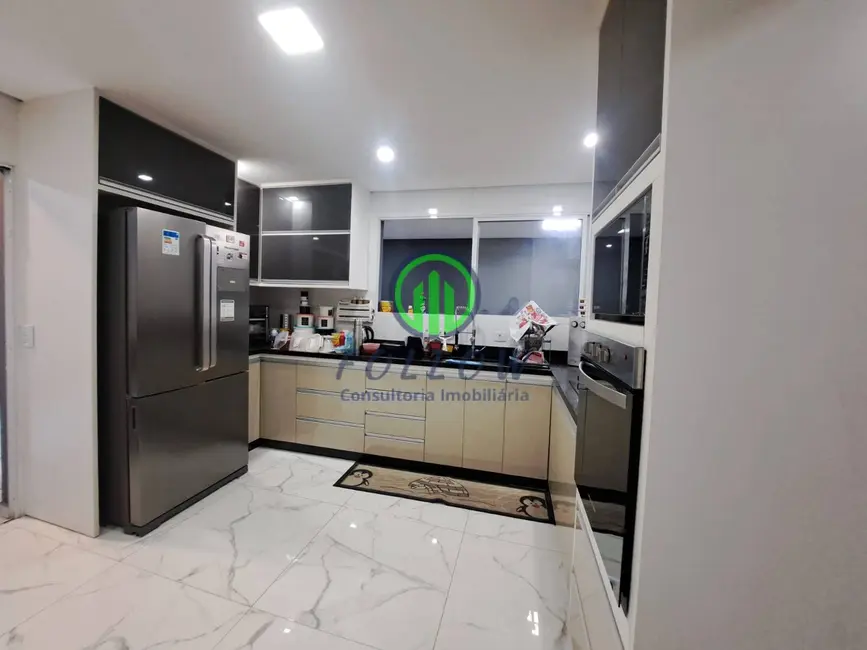 Casa com 3 quartos à venda, 270m2 em Santa Maria, Osasco - SP - imagem 5 Foto 5 de Casa com 3 quartos à venda, 270m2 em Santa Maria, Osasco - SP
