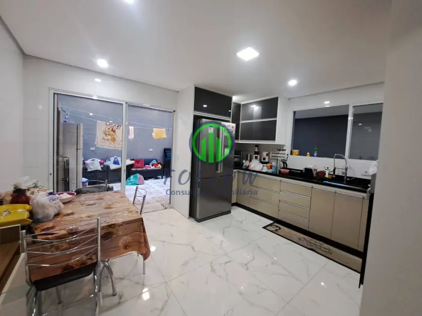 Casa com 3 quartos à venda, 270m2 em Santa Maria, Osasco - SP - imagem 7 Foto 7 de Casa com 3 quartos à venda, 270m2 em Santa Maria, Osasco - SP