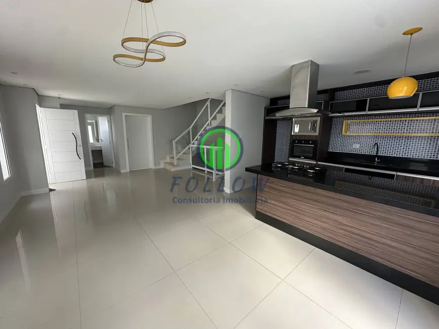 Sobrado com 3 quartos à venda, 250m2 em Bela Vista, Osasco - SP - imagem 3 Foto 3 de Sobrado com 3 quartos à venda, 250m2 em Bela Vista, Osasco - SP