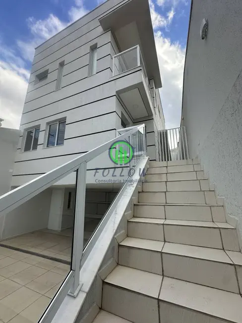 Sobrado com 3 quartos à venda, 250m2 em Bela Vista, Osasco - SP - imagem 2 Foto 2 de Sobrado com 3 quartos à venda, 250m2 em Bela Vista, Osasco - SP