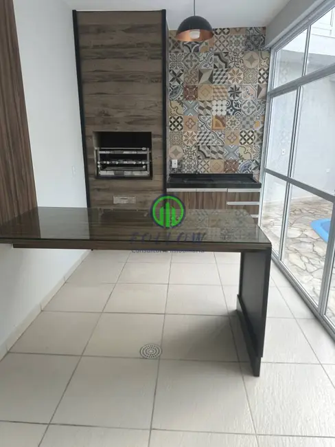 Sobrado com 3 quartos à venda, 250m2 em Bela Vista, Osasco - SP - imagem 8 Foto 8 de Sobrado com 3 quartos à venda, 250m2 em Bela Vista, Osasco - SP