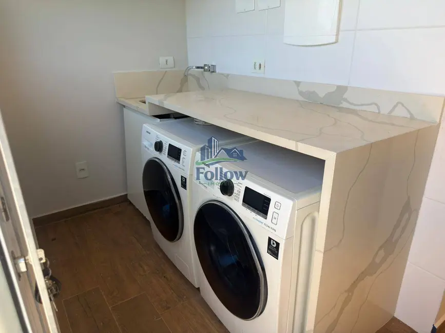 Foto 8 de Casa de Condomínio com 3 quartos à venda e para alugar, 360m2 em Jardim do Golf I, Jandira - SP