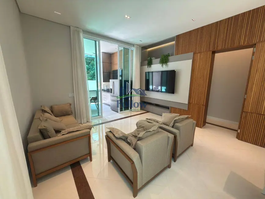 Foto 2 de Casa de Condomínio com 3 quartos à venda e para alugar, 360m2 em Jardim do Golf I, Jandira - SP