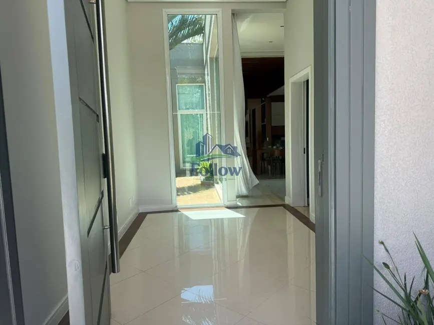 Foto 5 de Casa de Condomínio com 3 quartos à venda e para alugar, 360m2 em Jardim do Golf I, Jandira - SP