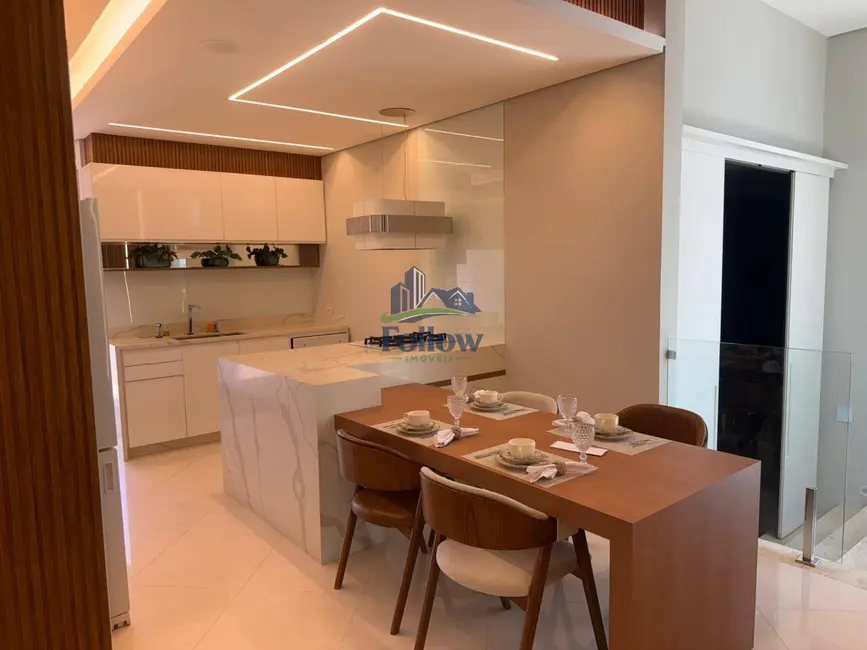 Foto 6 de Casa de Condomínio com 3 quartos à venda e para alugar, 360m2 em Jardim do Golf I, Jandira - SP