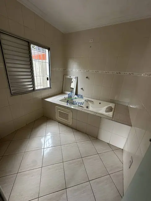 Sobrado com 3 quartos à venda, 250m2 em Santo Antônio, Osasco - SP - imagem 5 Foto 5 de Sobrado com 3 quartos à venda, 250m2 em Santo Antônio, Osasco - SP