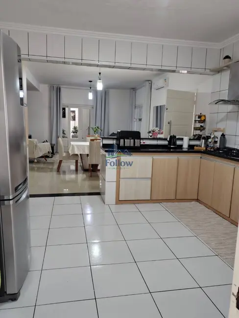 Foto 4 de Casa com 3 quartos à venda, 170m2 em Mairinque - SP