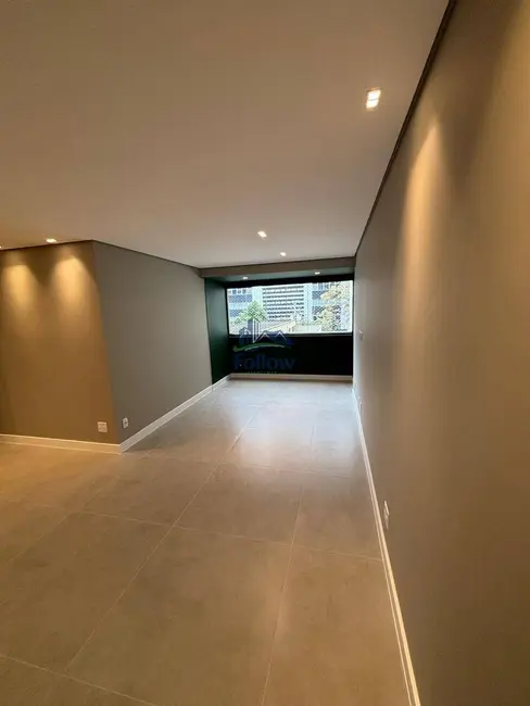 Foto 4 de Apartamento com 3 quartos à venda, 77m2 em Vila Nova Conceição, São Paulo - SP