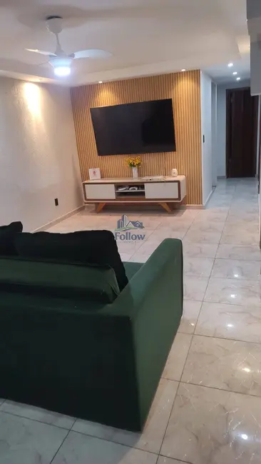 Foto 3 de Sobrado com 3 quartos à venda, 234m2 em Metalúrgicos, Osasco - SP