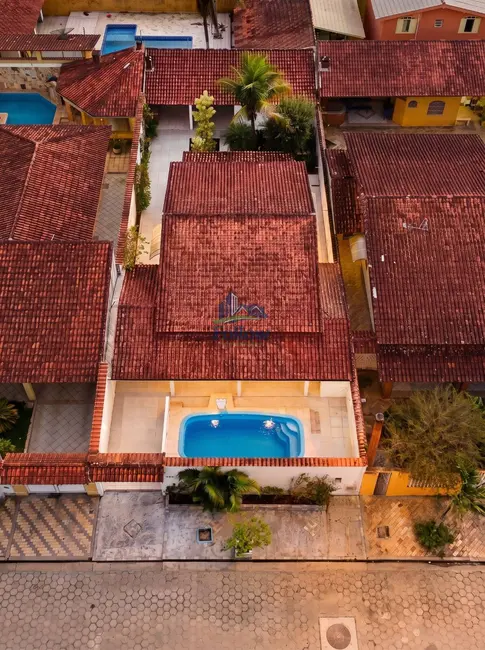 Foto 5 de Casa com 4 quartos à venda, 165m2 em Itanhaem - SP