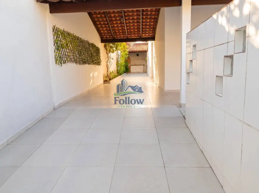 Foto 8 de Casa com 4 quartos à venda, 165m2 em Itanhaem - SP