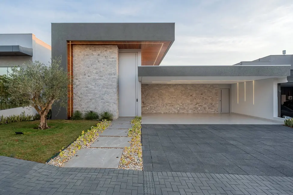 Foto 9 de Casa de Condomínio com 4 quartos à venda, 292m2 em FAG, Cascavel - PR