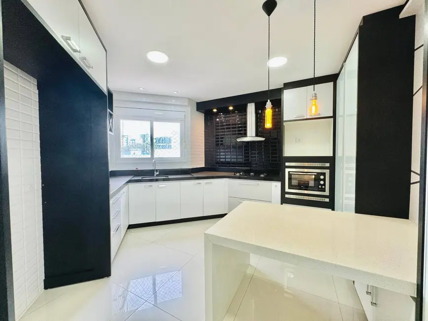Foto 1 de Apartamento com 3 quartos à venda, 171m2 em Centro, Cascavel - PR